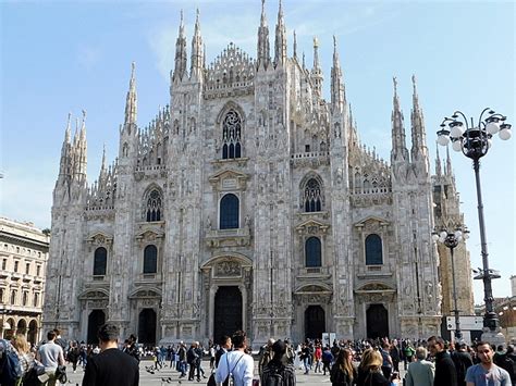 Minunea Numită Domul Din Milano Traveling Hawk