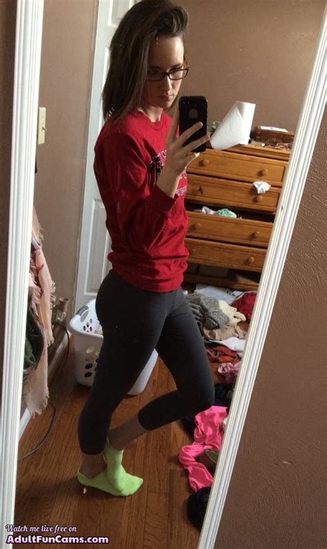 Sexy Amateur Asses ShesFreaky