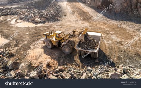 1,753 Iron ore mining process Images, Stock Photos & Vectors | Shutterstock