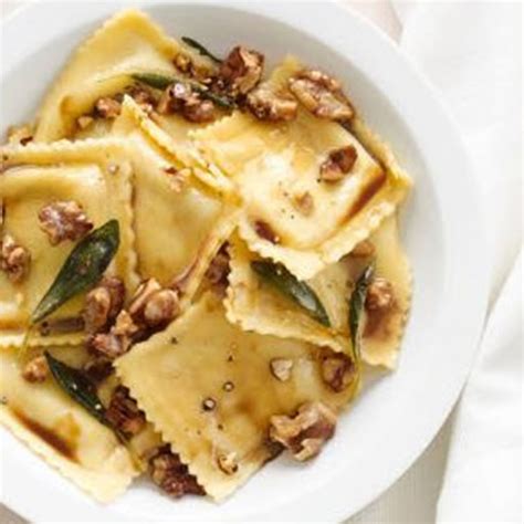 Main Ravioli With Walnuts