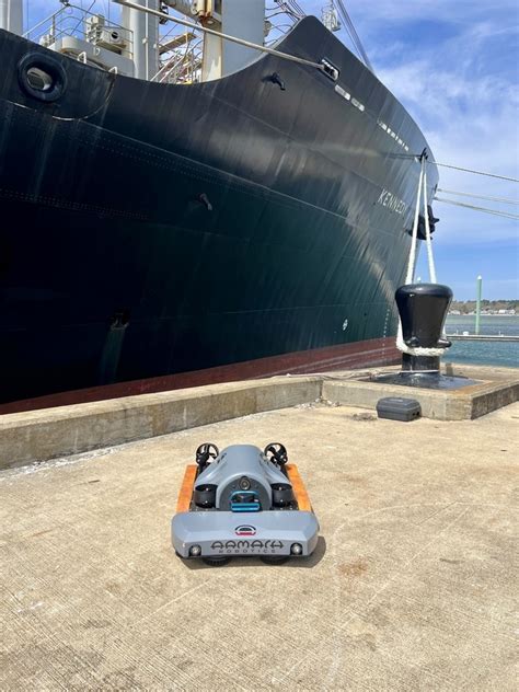 Armach Robotics Launches First Production Hull Service Robot