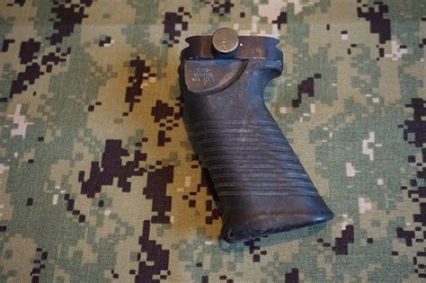 M249 M249s Angled Foregrip Used Mk48 Mk46 Nutsack Para Barrel Stock