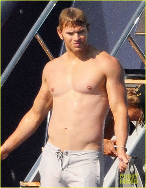 Kellan Lutz Shirtless In Saint Tropez Photo 2694223 Kellan Lutz