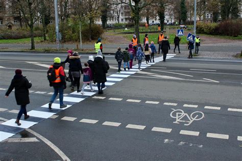 Ein Sicherer Schulweg August Bebel Schule Grundschule Der Stadt Leipzig