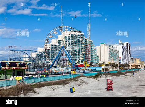 Ferris wheel and roller coaster in the Daytona Beach boardwalk Stock ...