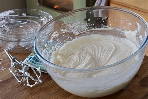 Lemon Cream Cheese Icing - Weekend at the Cottage