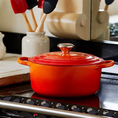 Rund Gryta Gjutj Rn L Volcanic Le Creuset Scandic Friends Shop