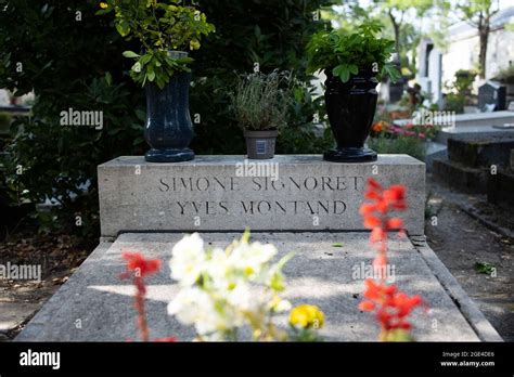 Grave Of French Actor Yves Montand And Simone Signoret At The Pere