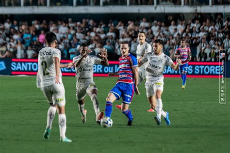 Fortaleza vence na Vila Belmiro e Santos é rebaixado pela primeira para