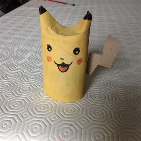 Pikachu With Roll Toilette Paper