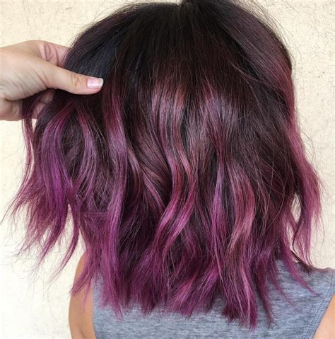 15 Warna Rambut Burgundy yang Elegan | All Things Hair ID