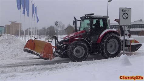 4k Massey Ferguson 6455 Plowing Snow Nice Exhaust Sound Youtube