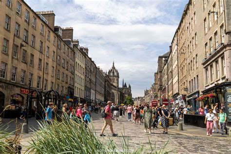 Is the Royal Mile Edinburgh Worth Visiting Or a Tourist Trap?