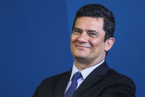 Fen Meno No Instagram S Rgio Moro Ultrapassa Mil Seguidores Em Horas