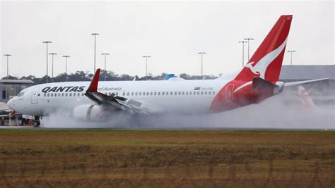 Delays At Perth Airport Led To Qantas 737 Mayday Australian Aviation