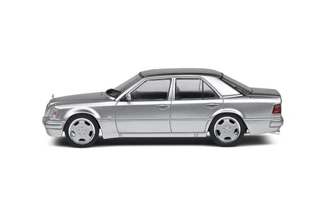 Mercedes Benz W124 E60 AMG Brillant Silver Metal 1994 Solido