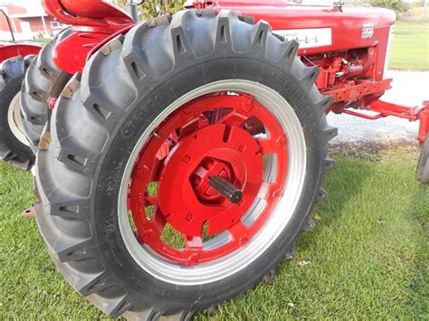 Farmall 350 Diesel Tractor for sale