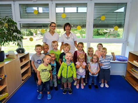 Der Kindergarten Denkingen wurde von der Patenzahnärztin besucht