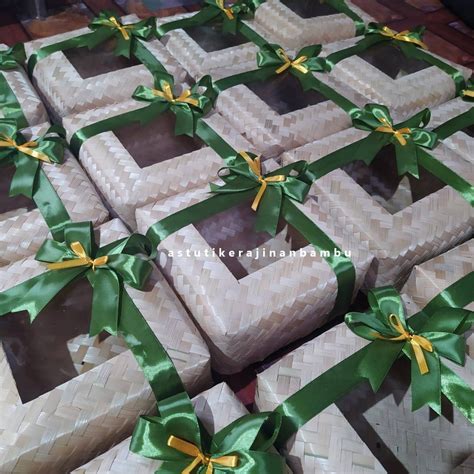 Jual Sepasang Besek Mika Pita Natural 20 X 20 Cm Besek Hias Besek Unik