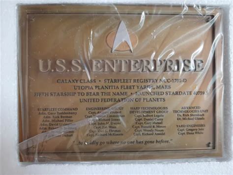 EAGLEMOSS STAR TREK Starship Collection USS Enterprise NCC 1701 D