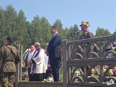 Pogrzeb nieznanych żołnierzy w Pilczycy 59 TKN24