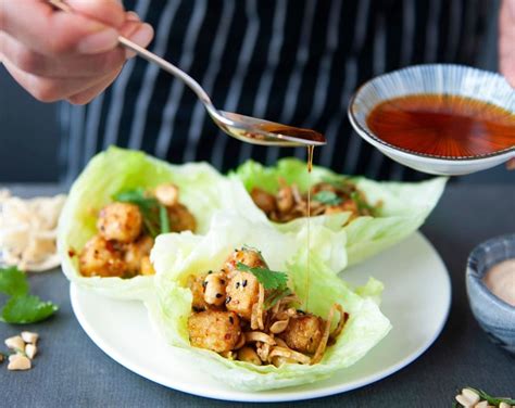 Szechuan Chicken Lettuce Wraps Cactus Club Sweet And Spicy Szechuan