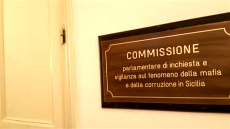 Il Giro Di Tangenti Alla Motorizzazione Civile La Commissione