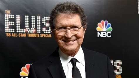 Mac Davis Elvis Songwriter And Country Star Dead At 78 Cnn