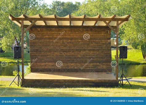 Outdoor Wooden Stage in Outdoor Parks Open Air Stock Photo - Image of ...