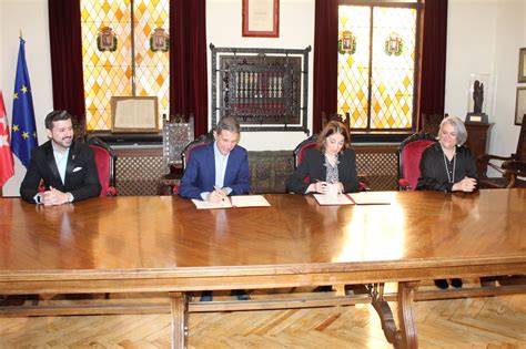 Convenio de colaboración entre el Ayuntamiento de Alcalá de Henares y