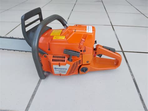 HUSQVARNA 372XP with 28 inch Bar HIGH TOP *Nice Saw* - Chainsaw Parts World