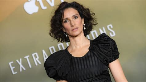 Voici Obsession Netflix Qui Est Indira Varma Linterprète D