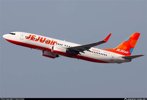 HL7213 Jeju Air Boeing 737 86N WL Photo By Henry Chow ID 1550554