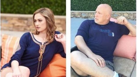 Dad Perfectly Recreates His Model Daughters Photoshoot Your Daily Dish