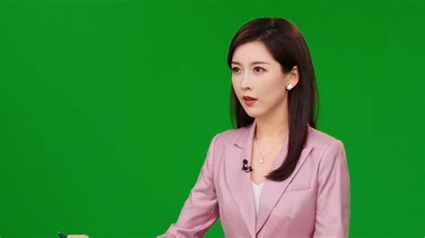 Phoenix Tv Talk With World Leaders Anchor Nancie Zhu Talks To Caitlin