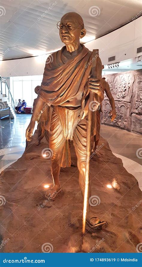 The Bronze Idol Of Mahatma Gandhi Editorial Stock Image Image Of