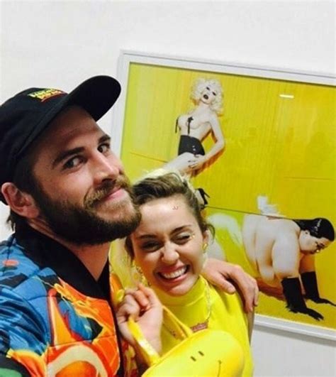 Miley Cyrus Usou Acess Rio Em Homenagem A Liam Hemsworth