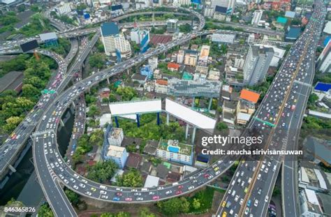 Air Pollution In Bangkok Photos and Premium High Res Pictures - Getty ...