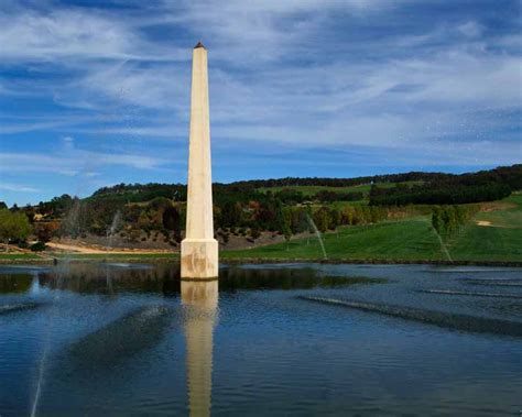 GardensOnline: Mayfield Garden | Gardens Of The World