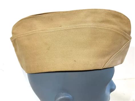 ANCIEN CALOT CASQUETTE KEPI UNIFORME MILITAIRE WWII 1939 1945 Insigne