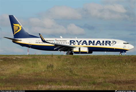 EI DPF Ryanair Boeing 737 8AS WL Photo By Daniel Schwinn ID 1140348