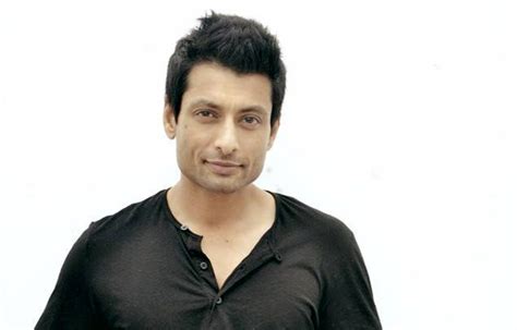 Indraneil Sengupta Biography, Height, Weight, Wiki, Movie List ...