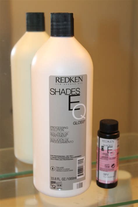 How To Go Ash Blonde At Home Without Damaging Your Hair Using Olaplex