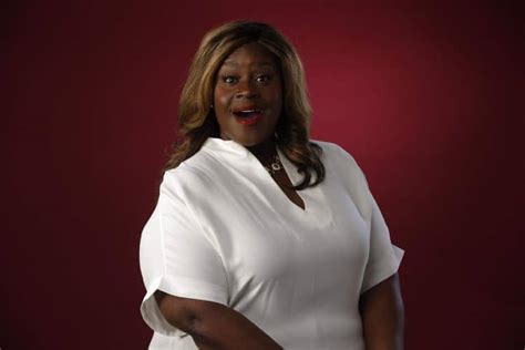 Retta Biography Height And Life Story Super Stars Bio