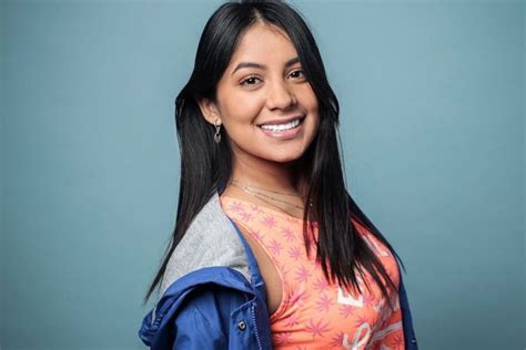 Actriz De Pobre Novio Nathalie Vera Luce Su Retaguardia En Bikini Tecache Cl