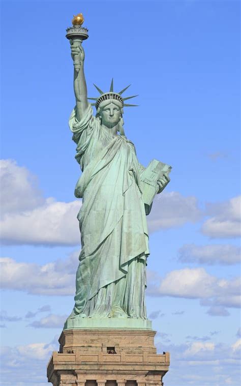 Estatua De La Libertad De Nueva York Foto De Archivo Imagen De Isla