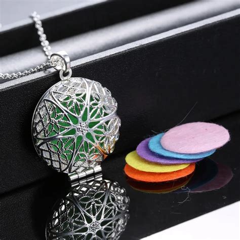 Aromatherapy Lockets Essential Oil Diffuser Necklace Pendant Hollow Out