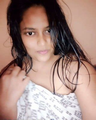 Sri Lankan Milf Leak Photos Vivo Phone Porn Pictures Xxx Photos Sex Images Pictoa
