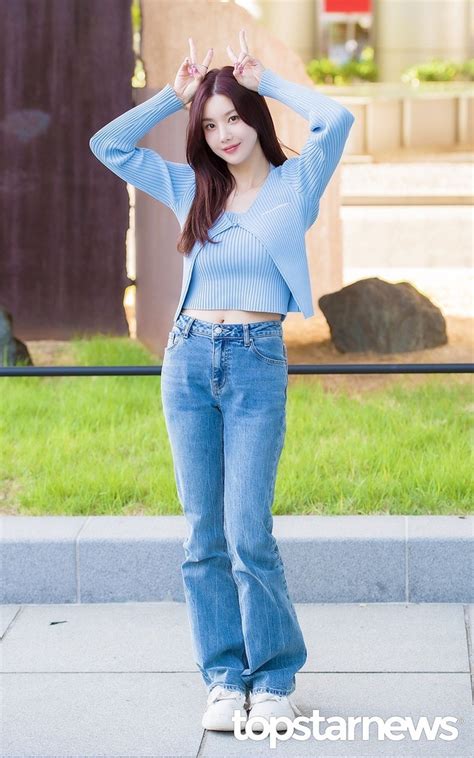 nữ hoàng Waterbomb xứ Hàn Hyuna sexy cỡ nào cũng không hot bằng trùm cuối