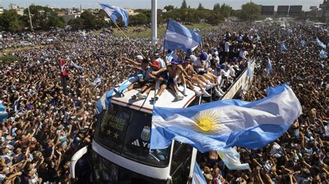 Argentina Campeona Con Un 40 De Pobres Y Casi Un 100 De Inflación